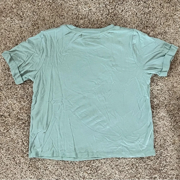 EUC Girls Society & Stitch cropped t-shirt, Size M. - Picture 4 of 4